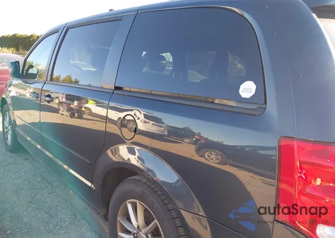 2014 Dodge Grand Caravan R/T z USA, uszkodzony, nr VIN 2C4RDGEG7ER190077